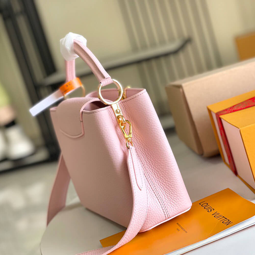 LV Capucines BB
