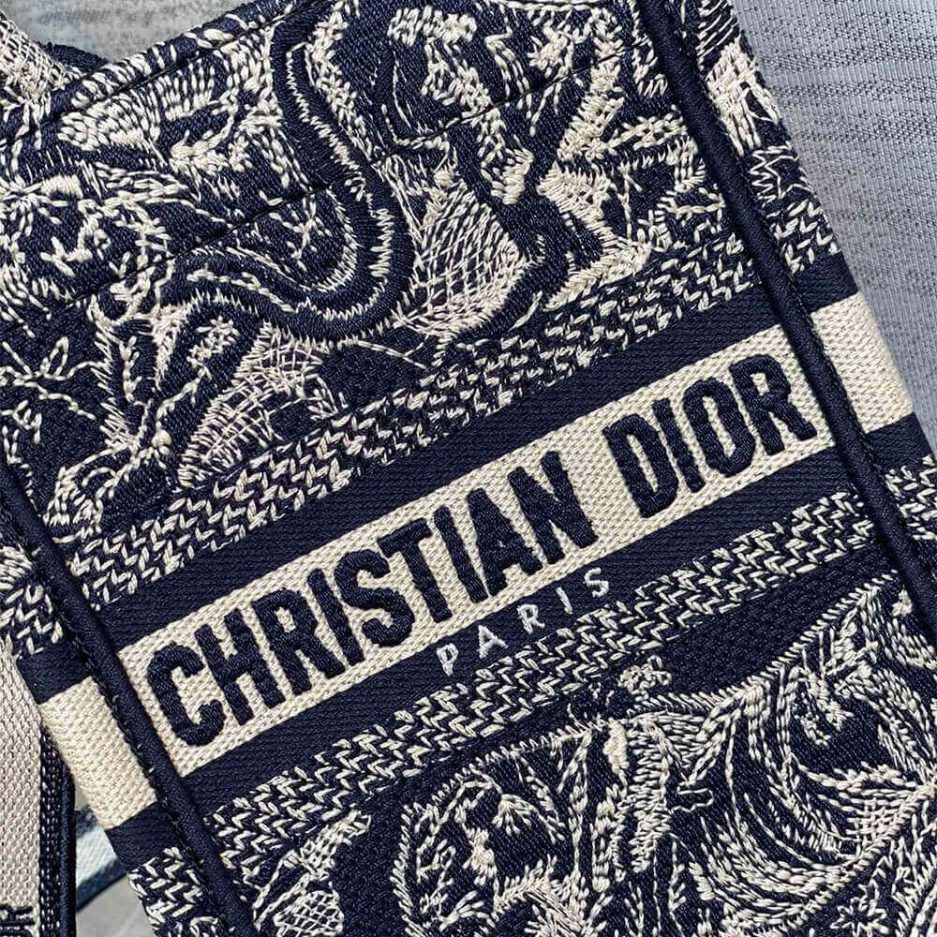 mini vertical D*or book tote