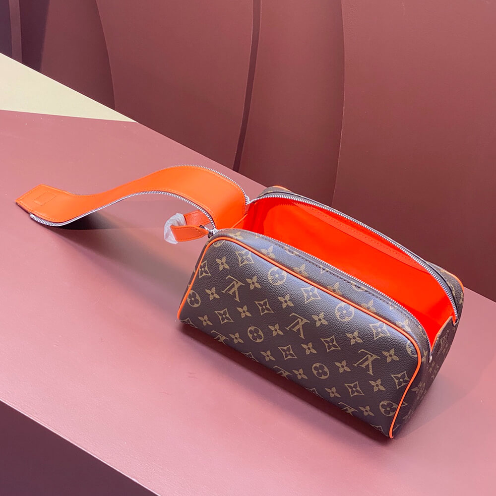 LV Dopp Kit