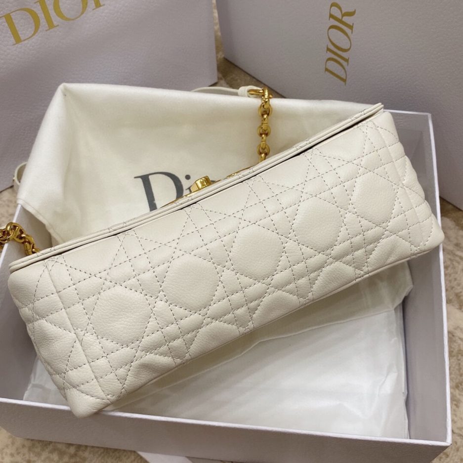 medium D*or caro bag
