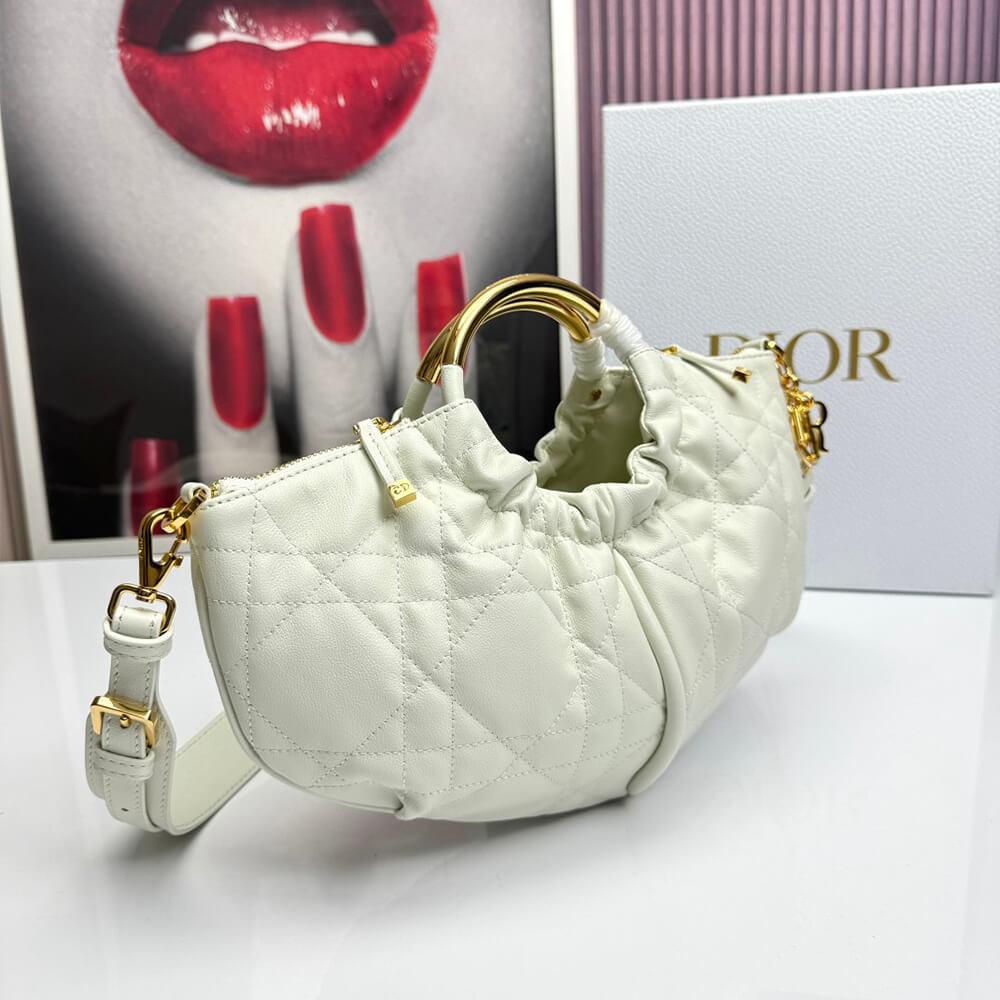 D*or walk in D*or purse